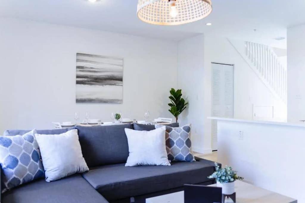 Outstanding Townhouse 18 Min From The - Th2 Ferienhaus *