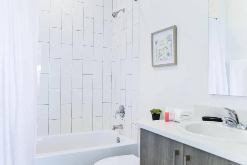 Outstanding Townhouse 18 Min From The - Th2 Ferienhaus Miami